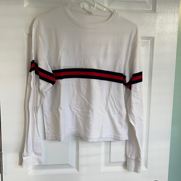 Brandy Melville long sleeve shirt - Picture 1 of 3